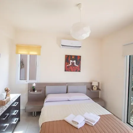 Villa George's Lux